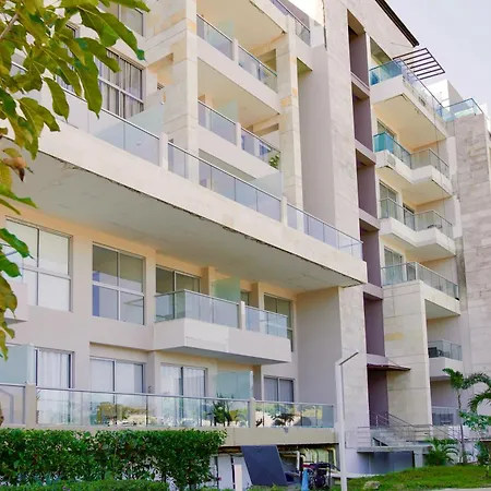 Baia Kristal Cartagena